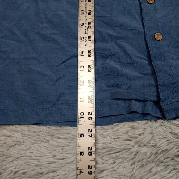 Batik Bay Mens Shirt Button Up Blue M Short Sleeve Pocket Silk Floral Hawaiian - Picture 7 of 9